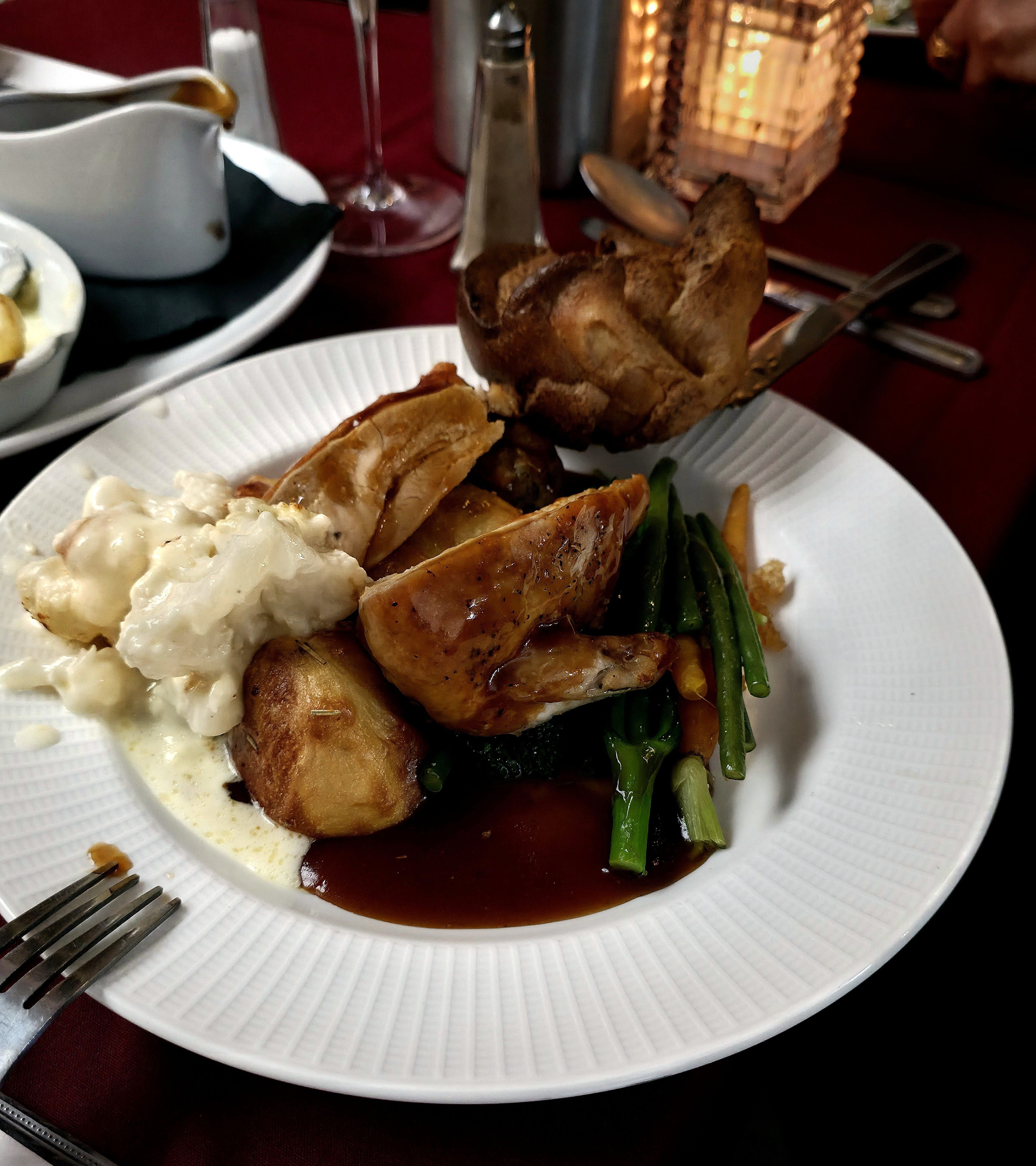 Photo of the 2025 edition of Chambers, Southsea Xmas Lunch, Main Course Chicken Dish. Photo taken by Baldi, A.K.A Amonn AL-Mahrouq Home on the Web: All Wired Up in November 2025.