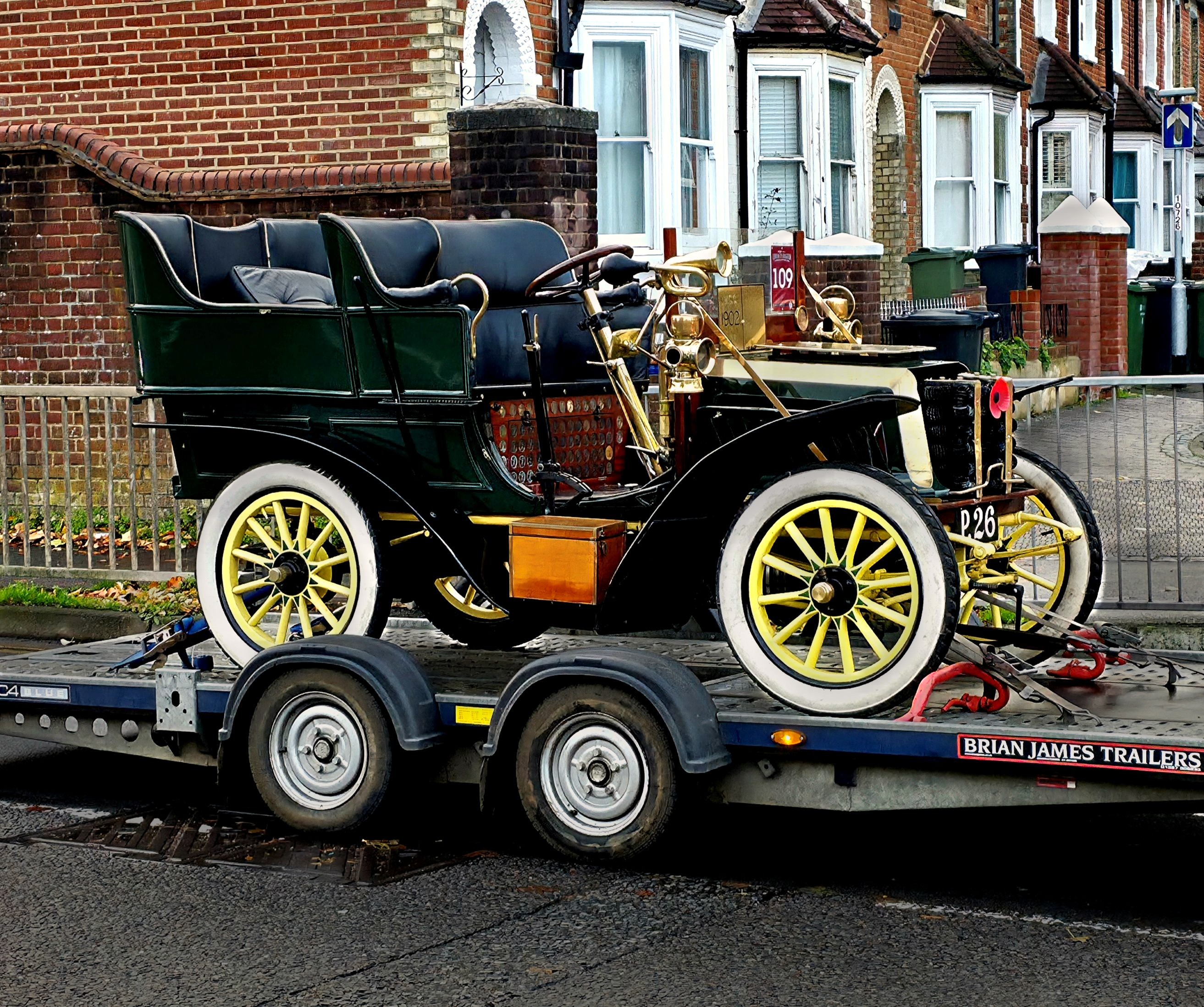 Photo of an old, very cool Car, taken at a set of Traffic Lights in Guildford, Surrey, United Kingdom by Baldi, A.K.A Amonn AL-Mahrouq
