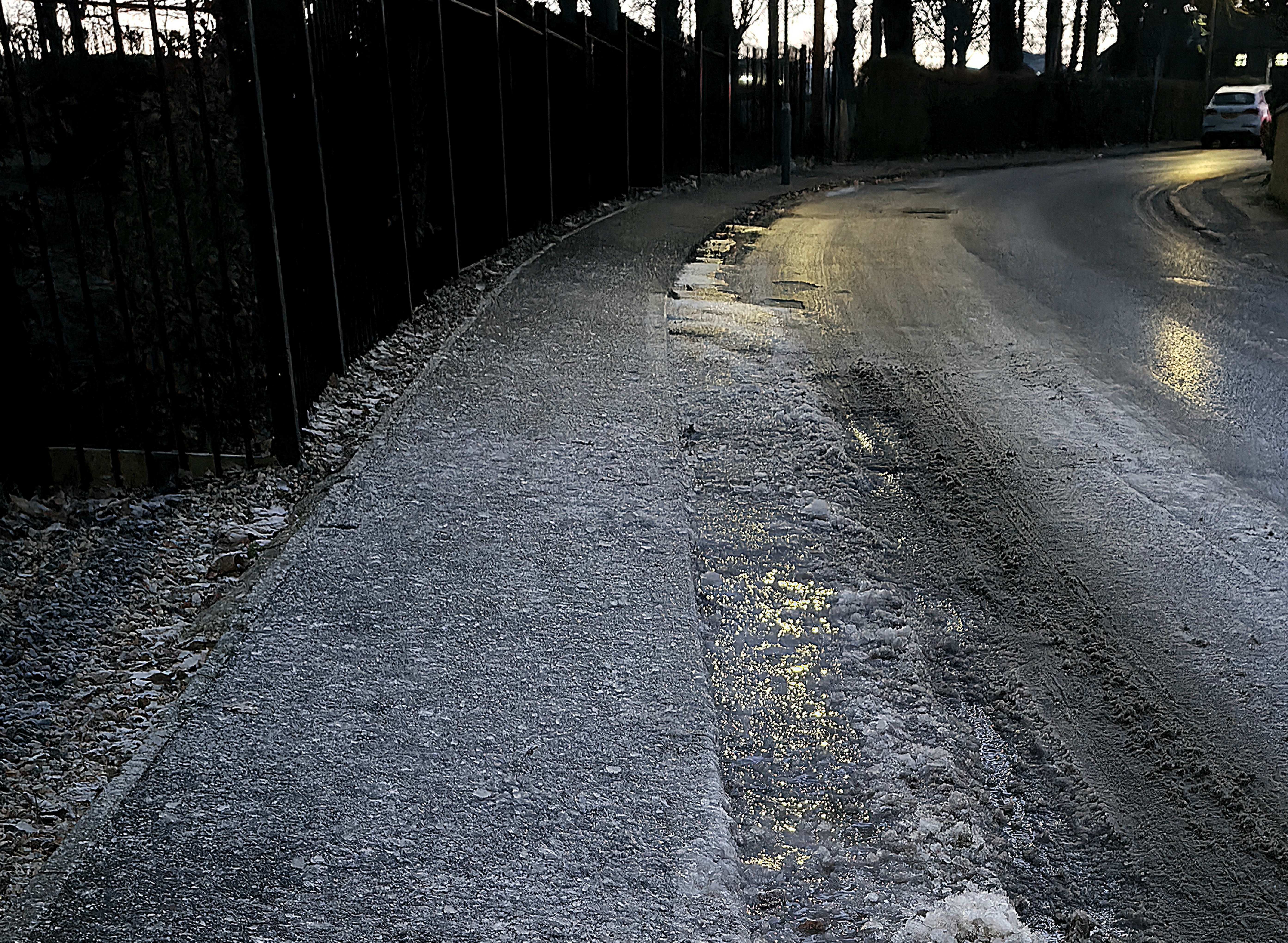 A photo taken by Baldi, A.K.A Amonn AL-Mahrouq of a frozen road whilst he was walking aroung Guildford, Surrey, United Kingdom in January 2026.