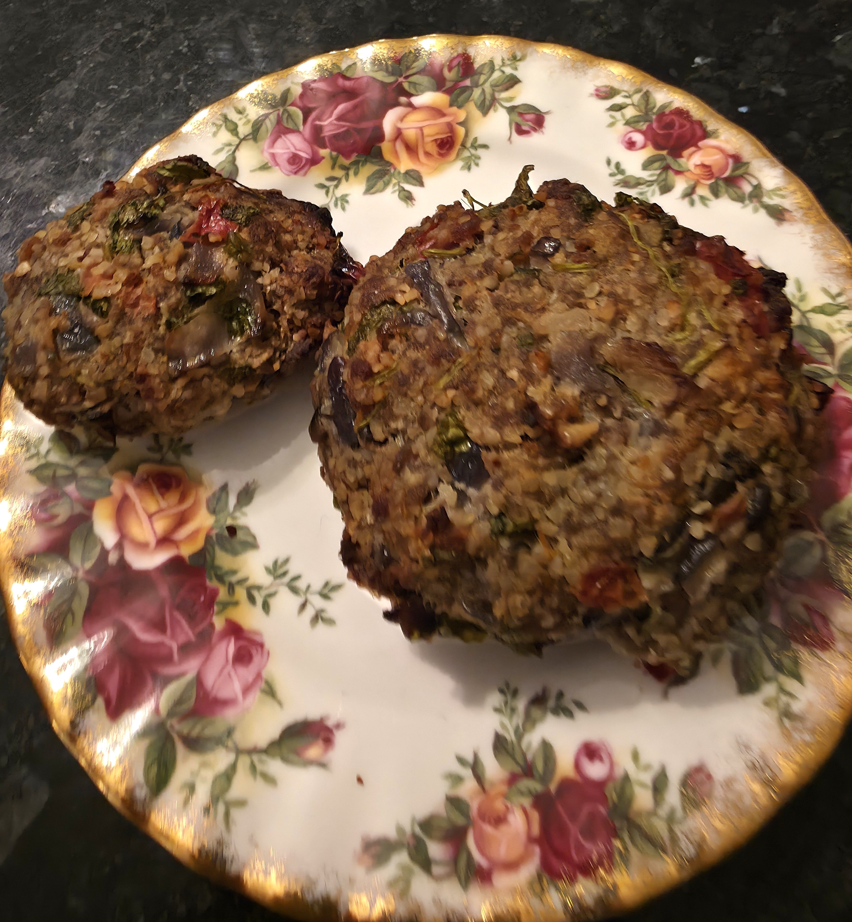 Photo of home made homemade hamburgers. Photo taken by Baldi, A.K.A Amonn AL-Mahrouq.