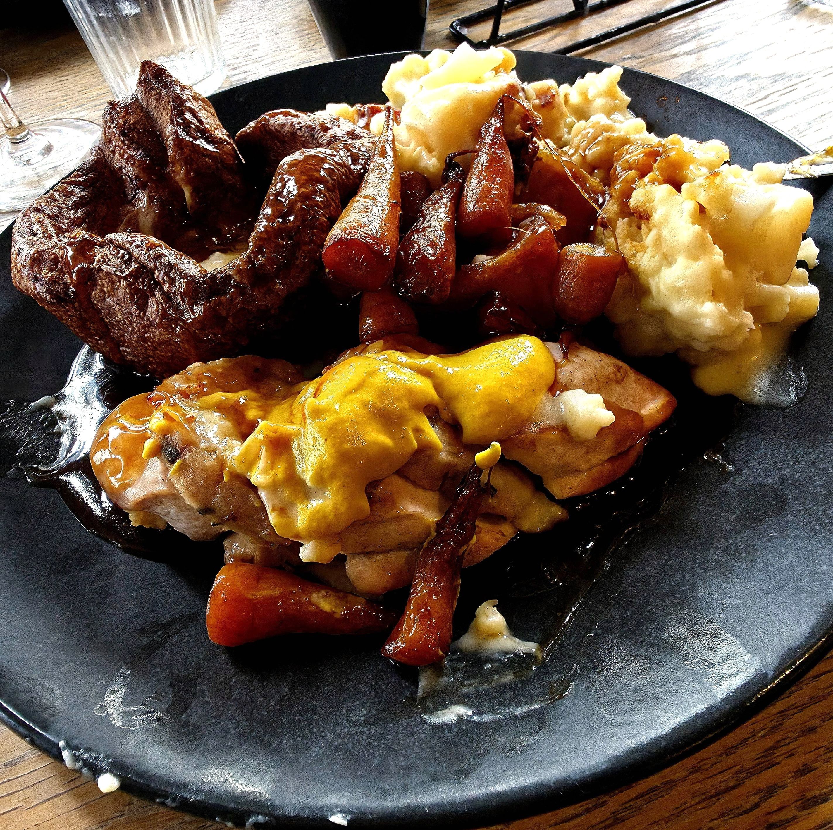 A photo of the original Marmion Tea Stores Logo, Southsea, Hampshire, United Kingdom taken in late October 2025.