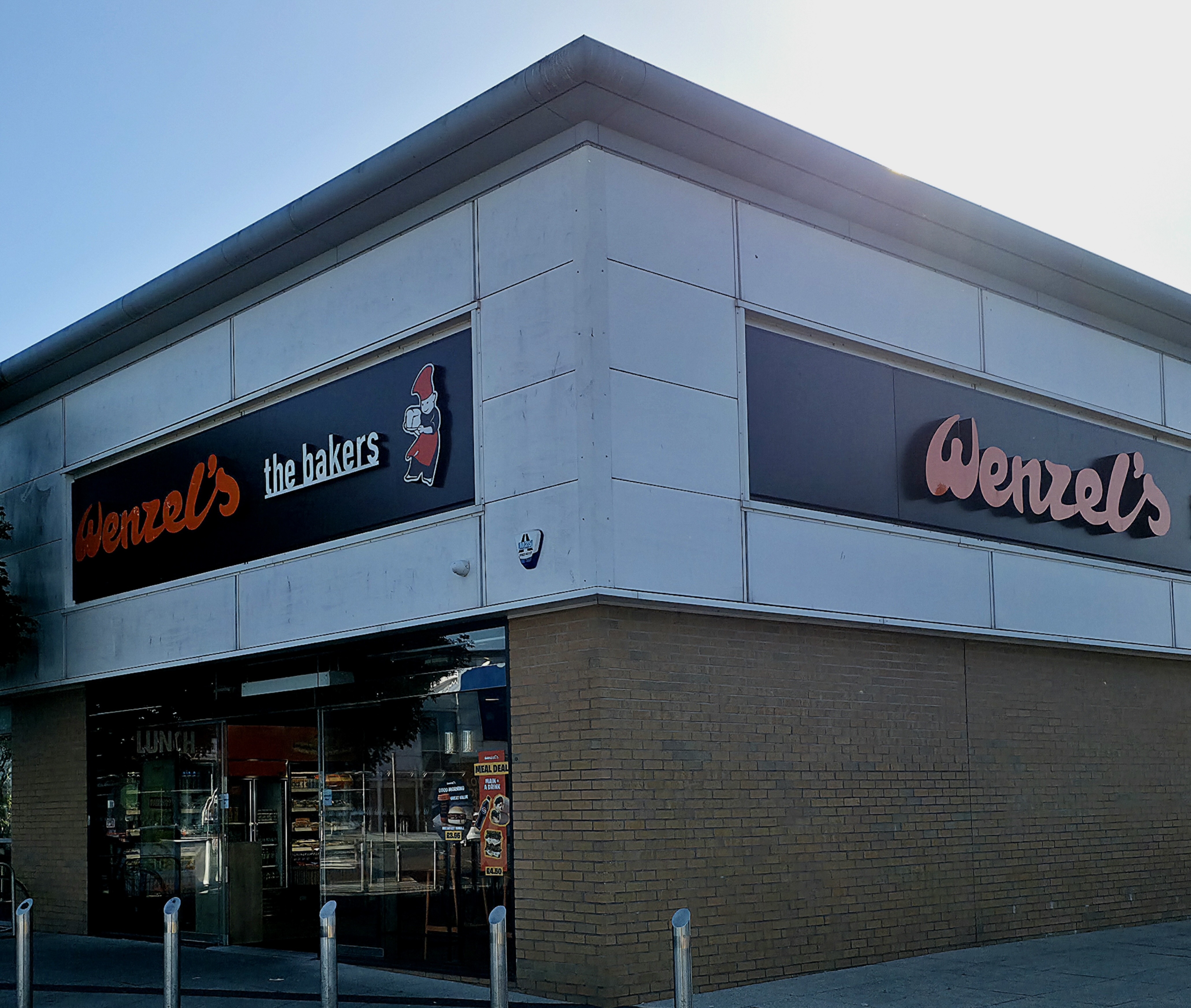 Wenzel's, The Bakers Portsmouth Branch. Photo taken by Baldi, A.K.A Amonn AL-Mahrouq in 2026
