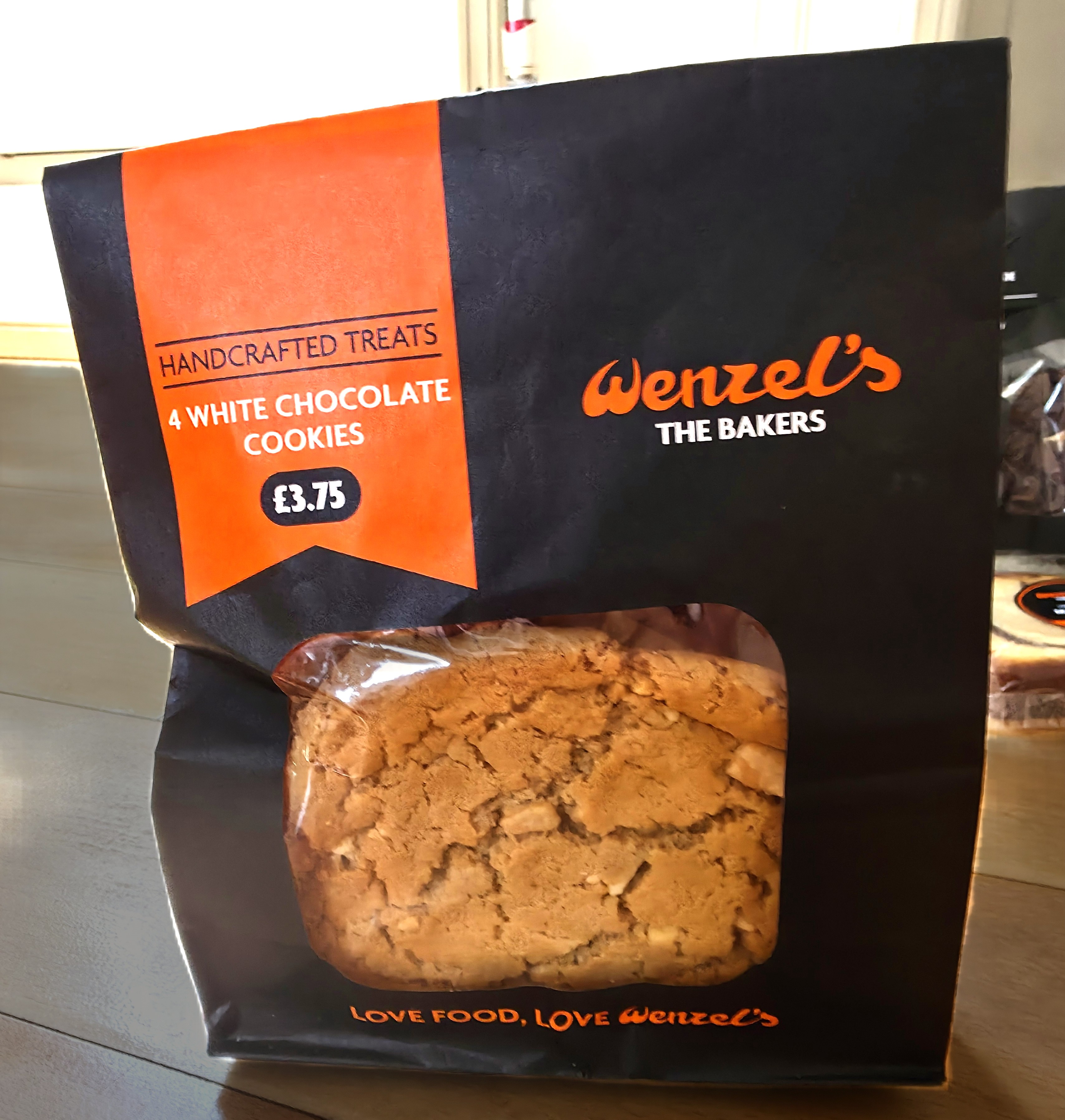 A photo taken Wenzel's White Chocolate Chip Cookies in November 2025, by Baldi, A.K.A Amonn AL-Mahrouq